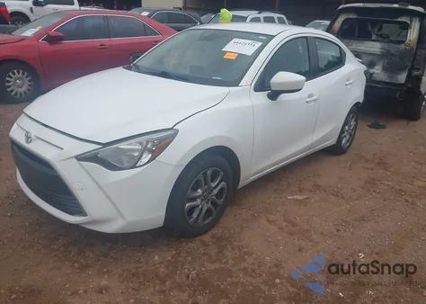 2018 Toyota Yaris Ia z USA, uszkodzony, nr VIN 3MYDLBYV4JY333024